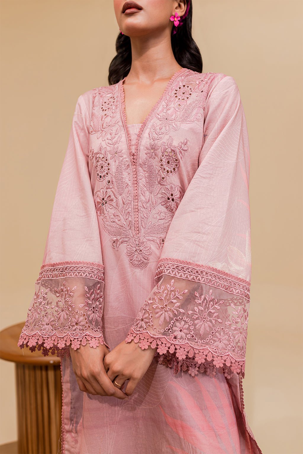ZF9-832 | Zoya & Fatima