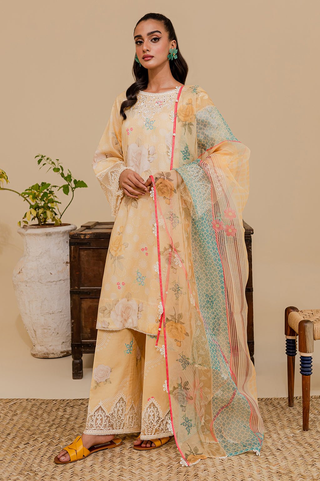 ZF4-259 | Zoya & Fatima