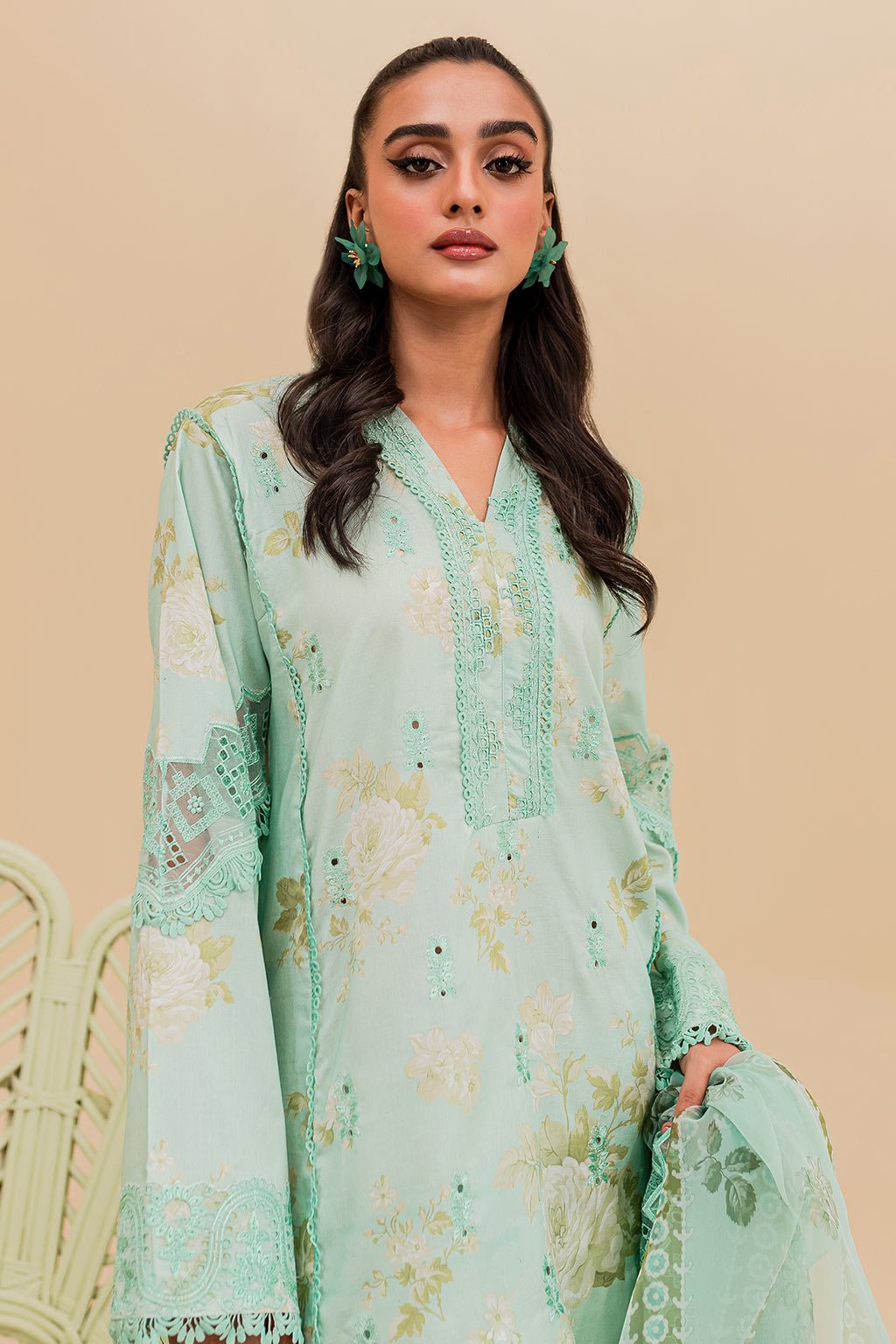 ZF2-540 | Zoya & Fatima