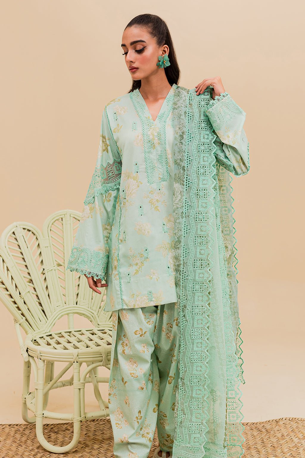 ZF2-540 | Zoya & Fatima