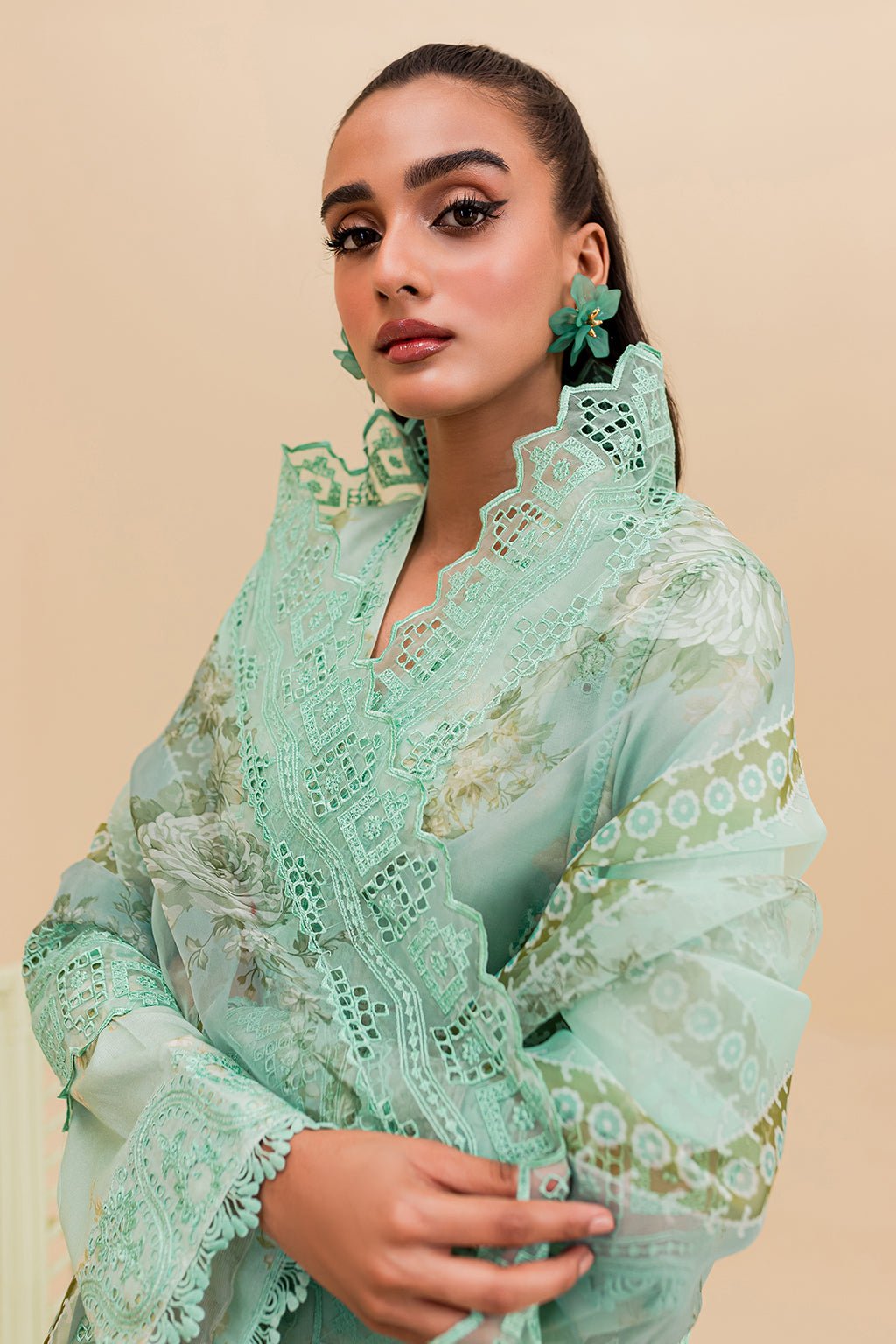 ZF2-540 | Zoya & Fatima