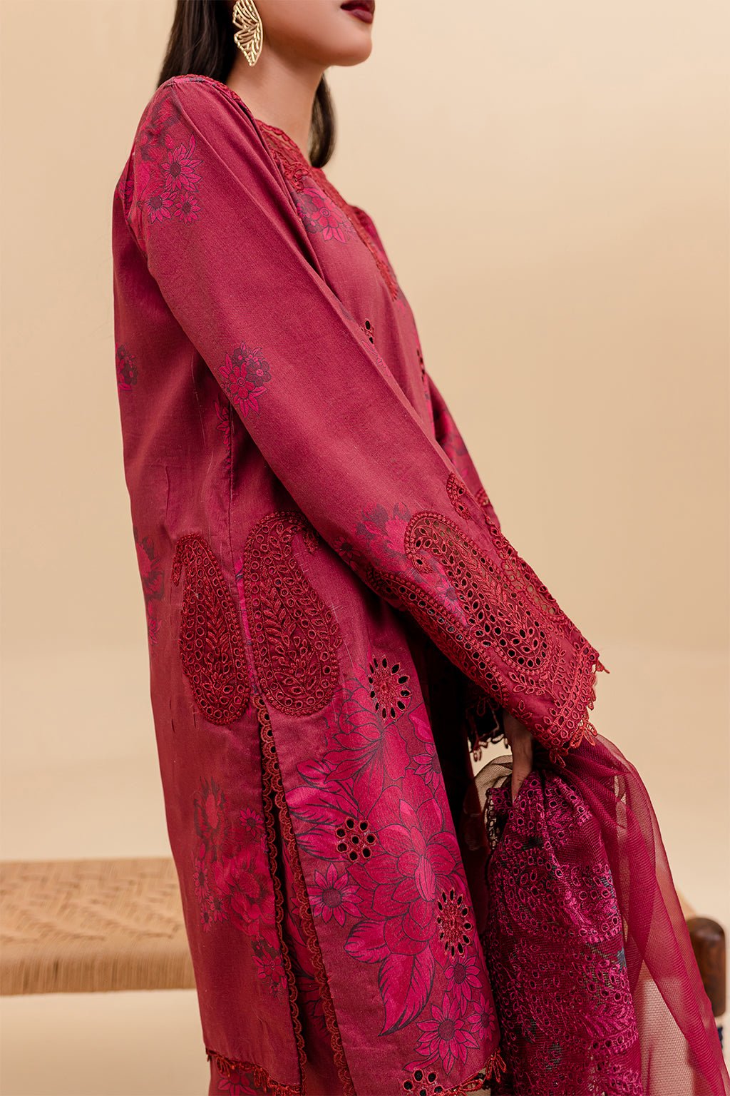 ZF3-193 | Zoya & Fatima