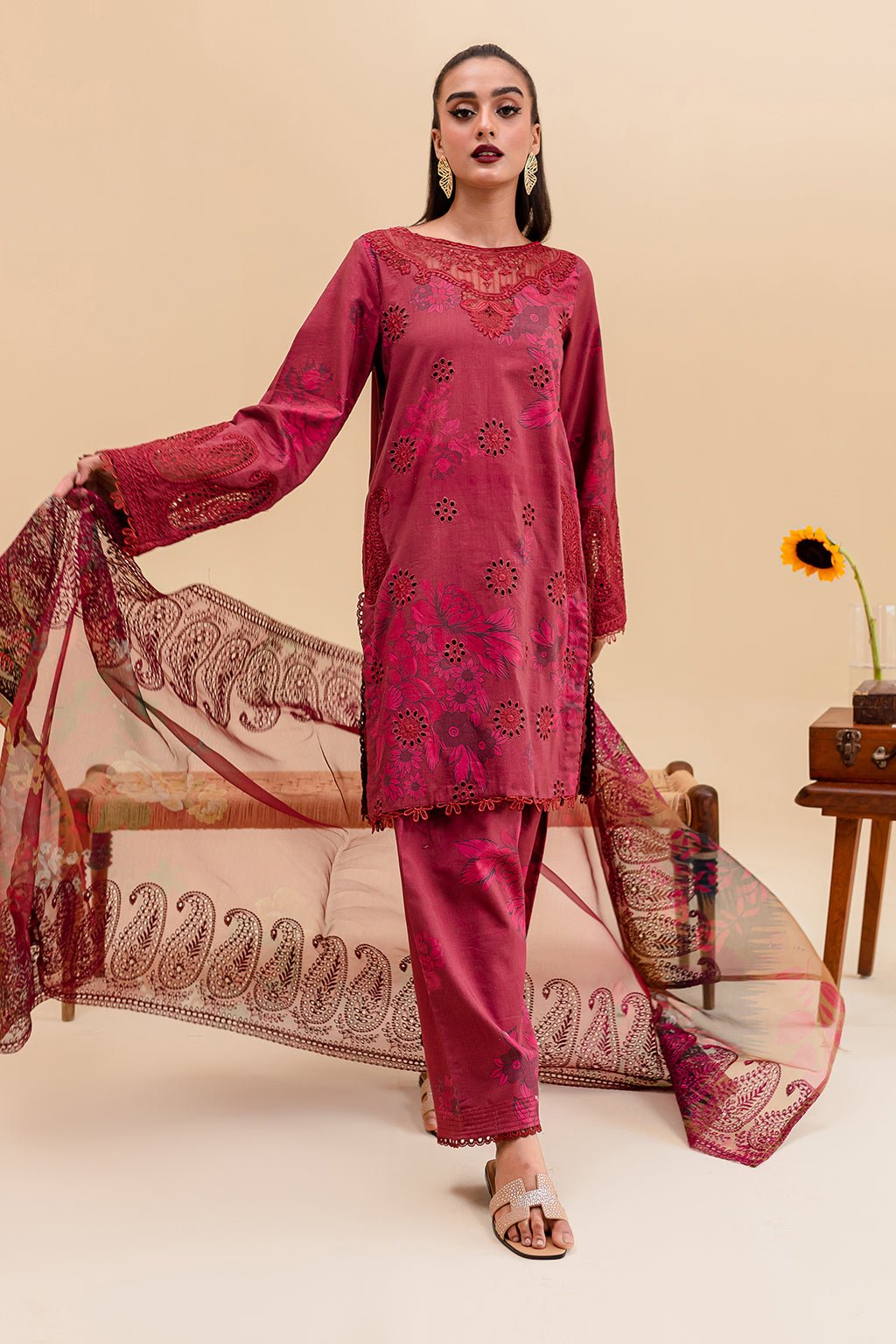 ZF3-193 | Zoya & Fatima