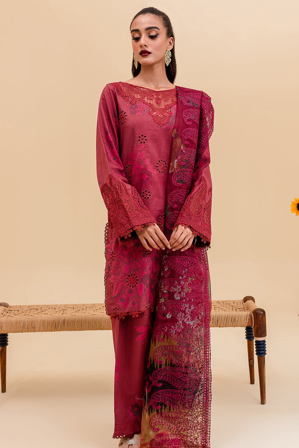 ZF3-193 | Zoya & Fatima