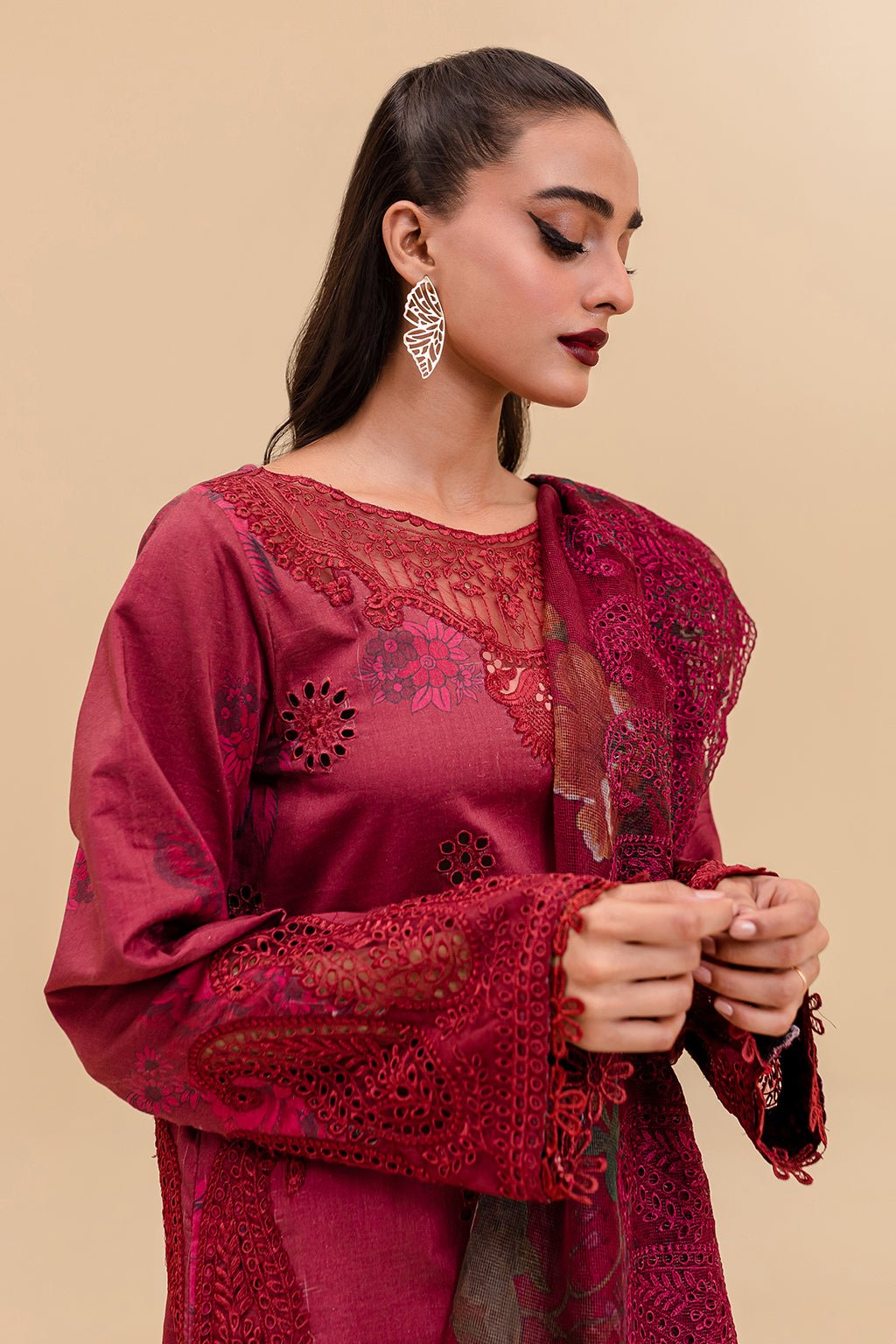 ZF3-193 | Zoya & Fatima