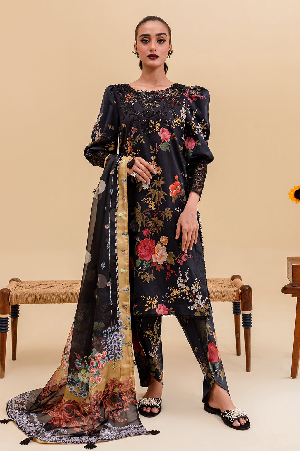 ZF8-767 | Zoya & Fatima
