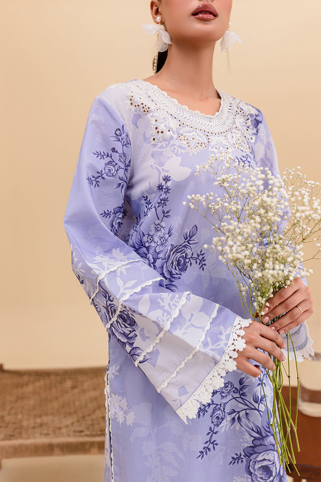 ZF7-404 | Zoya & Fatima