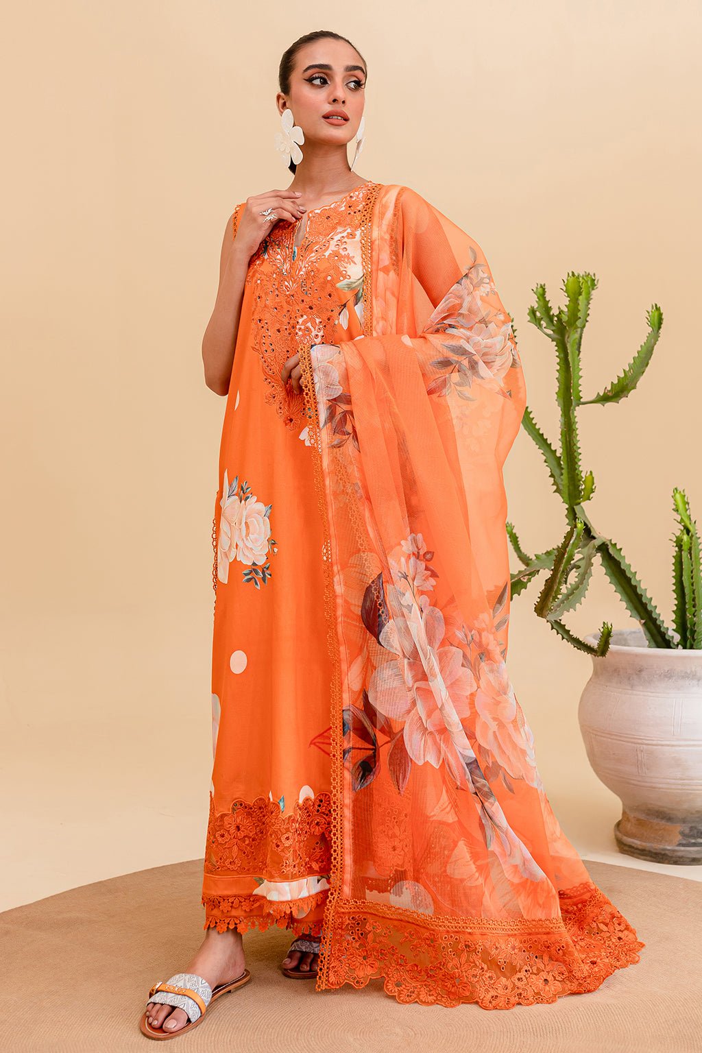 ZF6-387 | Zoya & Fatima