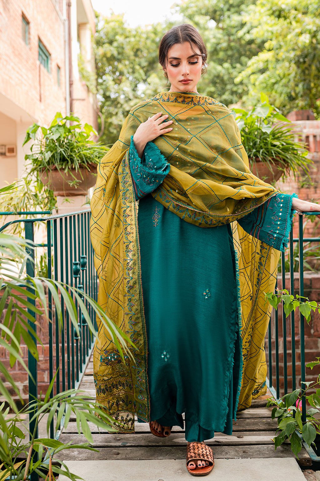 SFR-219 | Zoya & Fatima