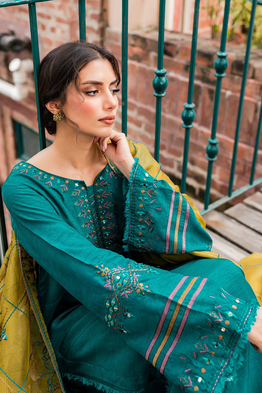 SFR-219 | Zoya & Fatima